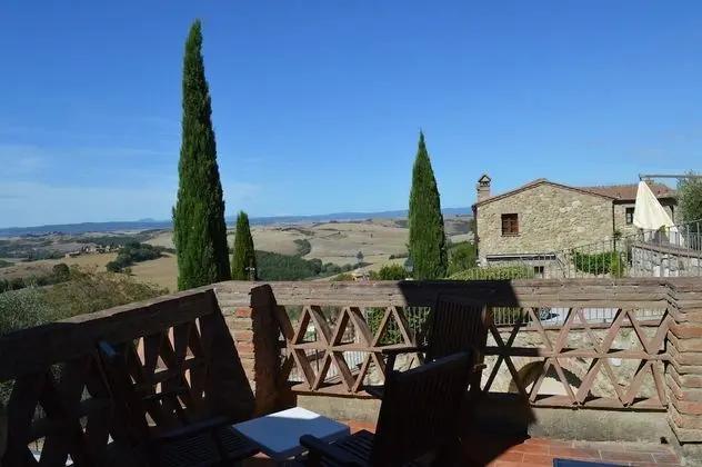 Ev, 3 Yatak Odası, Sigara İçilebilir, Teras