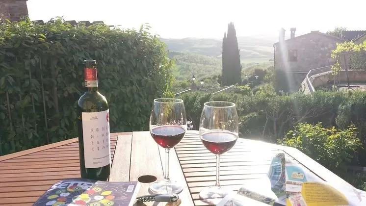 Ev, 3 Yatak Odası, Sigara İçilebilir, Teras