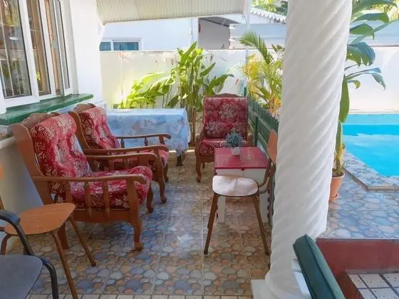 Ev, 4 Yatak Odası, Sigara İçilebilir, Balkon