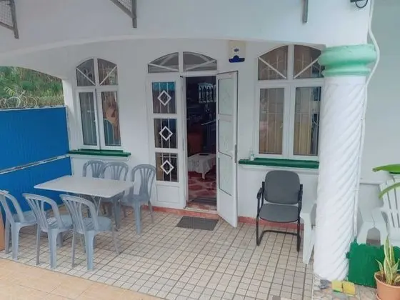 Ev, 4 Yatak Odası, Sigara İçilebilir, Balkon