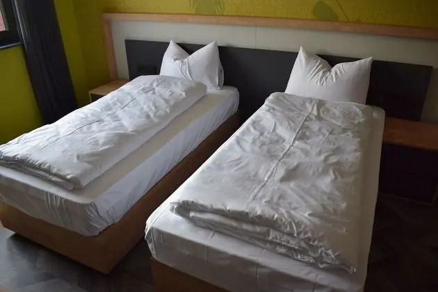 Comfort Tek Kişilik Oda, 1 Yatak Odası, Bahçe Manzaralı