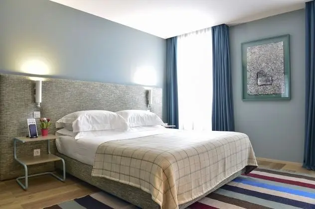 Çatı Katı Süiti (Penthouse), Şehir Manzaralı