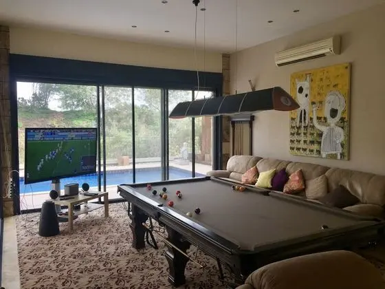 Family Villa, 5 Yatak Odası, Kişiye Özel Havuzlu, Bahçeli