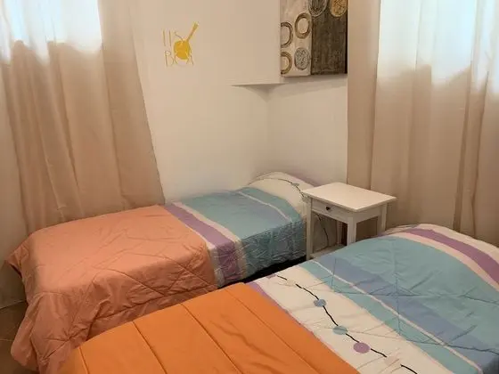 Economy İki Ayrı Yataklı Oda, Ortak Banyo