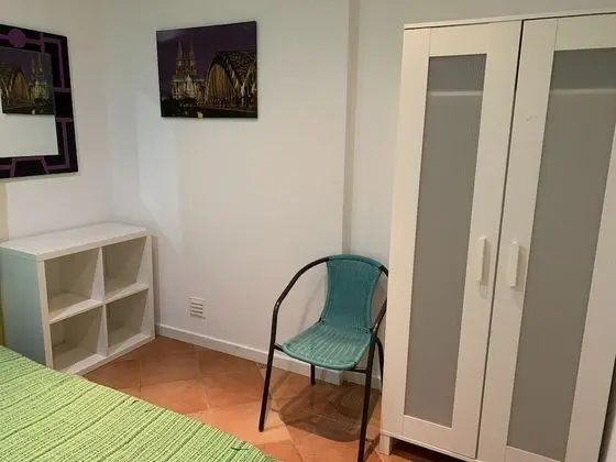 Tek Büyük Yataklı Oda, Ortak Banyo