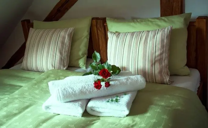 Tek Büyük veya İki Ayrı Yataklı Oda