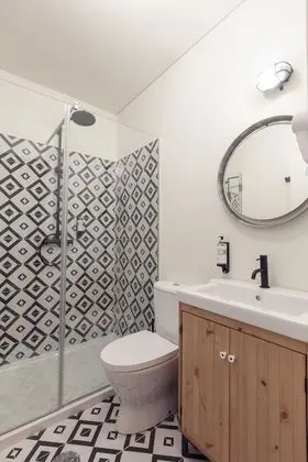 Ortak Ranzalı Oda, Karma Ranzalı Oda, Ortak Banyo (8 Guests)