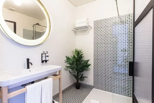 Ortak Ranzalı Oda, Karma Ranzalı Oda, Ortak Banyo (8 Guests)