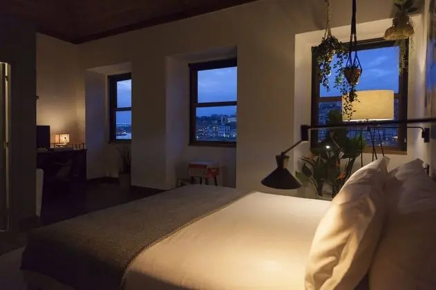 Superior Oda, Nehir Manzaralı