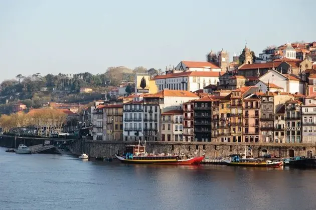 Superior Oda, Nehir Manzaralı