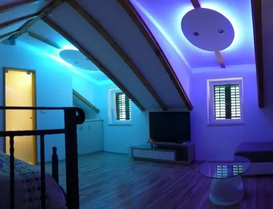 Deluxe Oda, 1 En Büyük (King) Boy Yatak