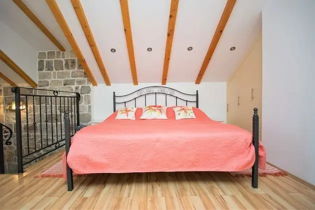 Deluxe Oda, 1 En Büyük (King) Boy Yatak