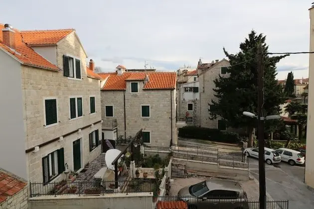 Deluxe Oda, 1 En Büyük (King) Boy Yatak