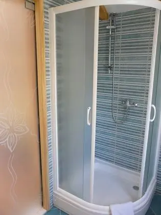 Deluxe Oda, 1 En Büyük (King) Boy Yatak