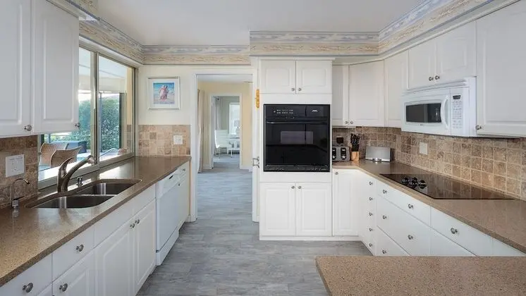 Ev, 3 Yatak Odası, Kişiye Özel Havuzlu, Kanal Manzaralı (2 Bathrooms)