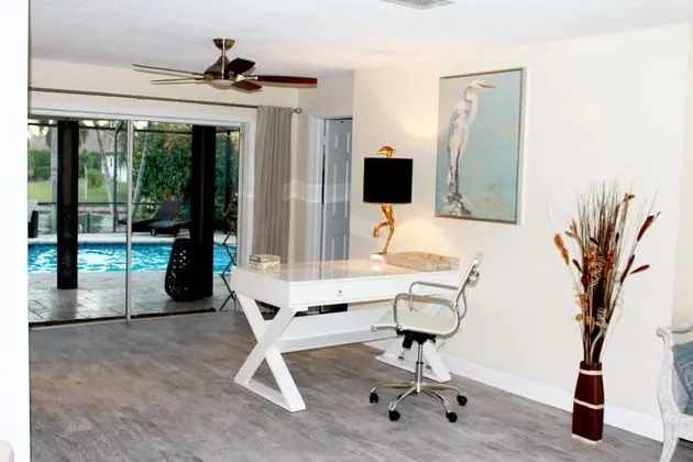 Ev, 3 Yatak Odası, Kişiye Özel Havuzlu, Kanal Manzaralı (2 Bathrooms)