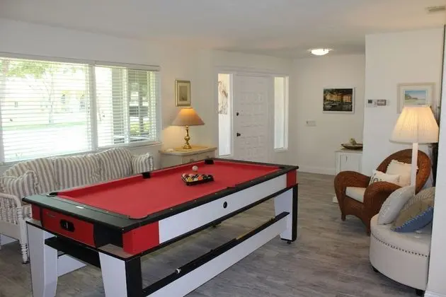 Ev, 3 Yatak Odası, Kişiye Özel Havuzlu, Kanal Manzaralı (2 Bathrooms)