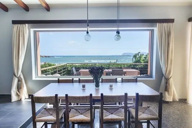 Villa, Deniz Manzaralı