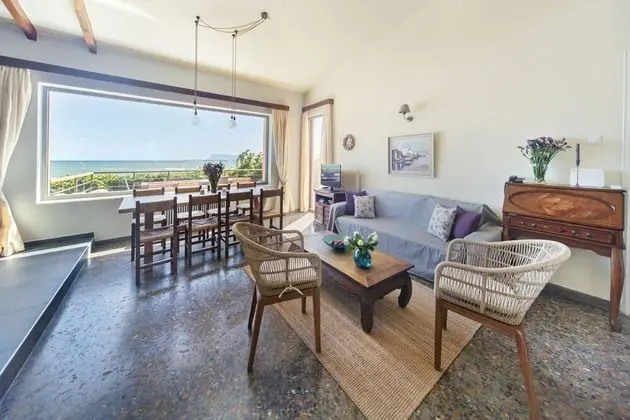 Villa, Deniz Manzaralı