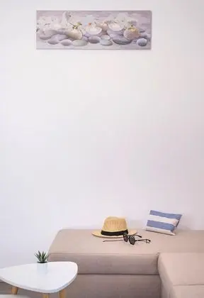 Ev