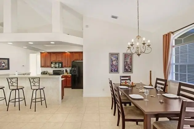 Ev, 3 Yatak Odası, Kişiye Özel Havuzlu, Kanal Manzaralı (2 Bathrooms)