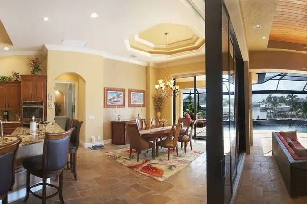 Luxury Ev, 3 Yatak Odası, Kişiye Özel Havuzlu, Kanal Manzaralı (3.5 Bathrooms)