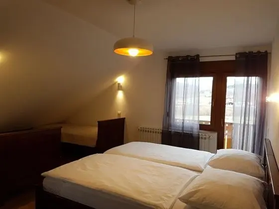 Dört Kişilik Oda, Balkon, Park Manzaralı