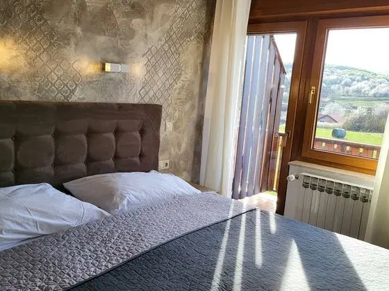 Üç Kişilik Oda, Balkon, Park Manzaralı