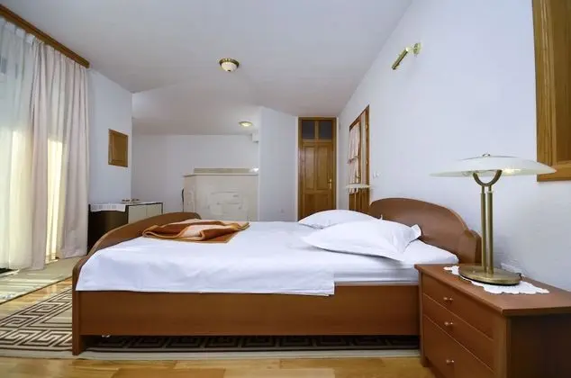 Stüdyo, Deniz Manzaralı