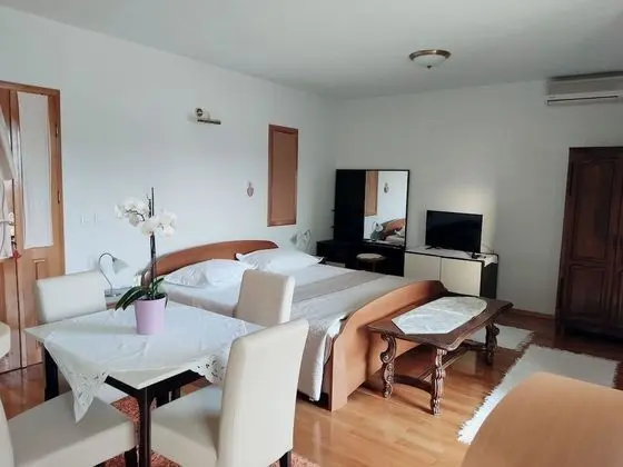 Stüdyo, Deniz Manzaralı