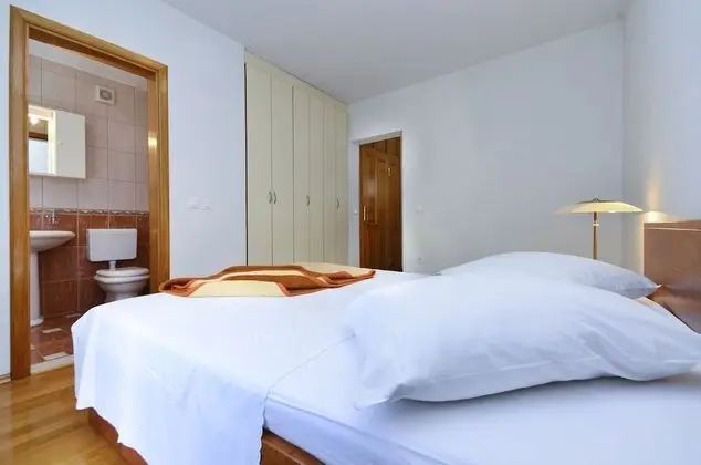 Tek Büyük Yataklı Oda, Balkon, Dağ Manzaralı