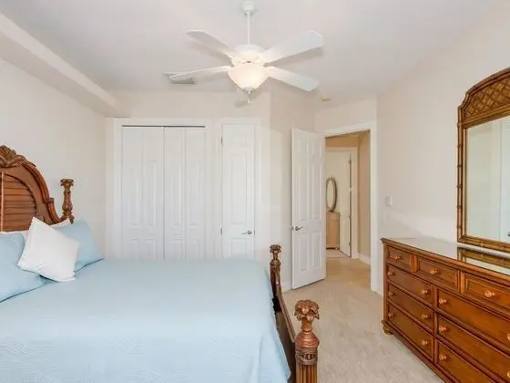 Villa, 5 Yatak Odası, Kişiye Özel Havuzlu, Kanal Manzaralı (5 Bathrooms, 3 Full and 2 Half)