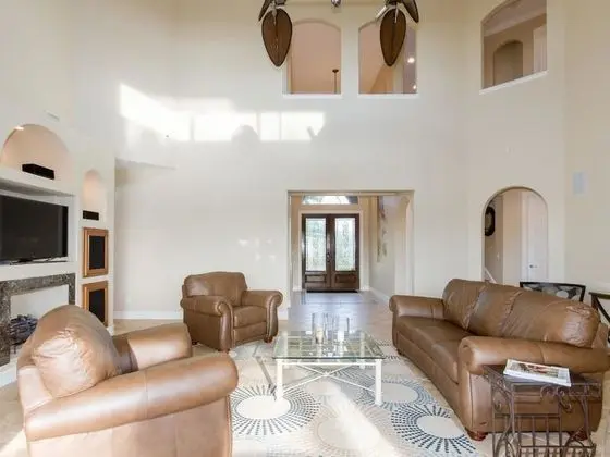 Villa, 5 Yatak Odası, Kişiye Özel Havuzlu, Kanal Manzaralı (5 Bathrooms, 3 Full and 2 Half)