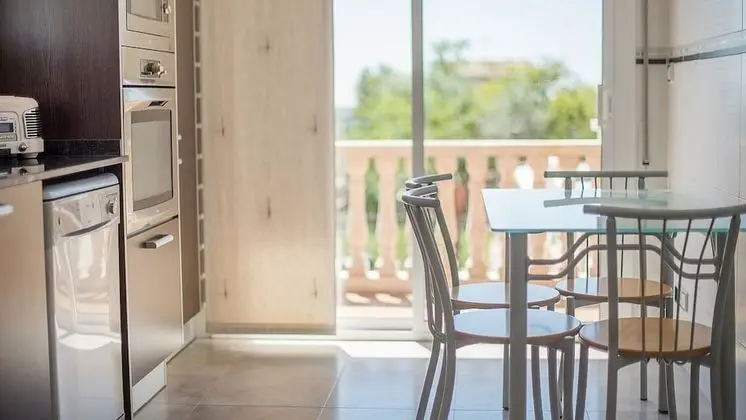 Apart Daire, 5 Yatak Odası