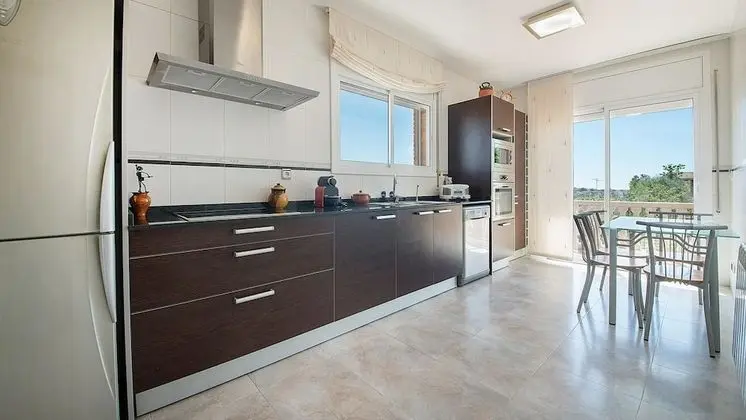 Apart Daire, 5 Yatak Odası