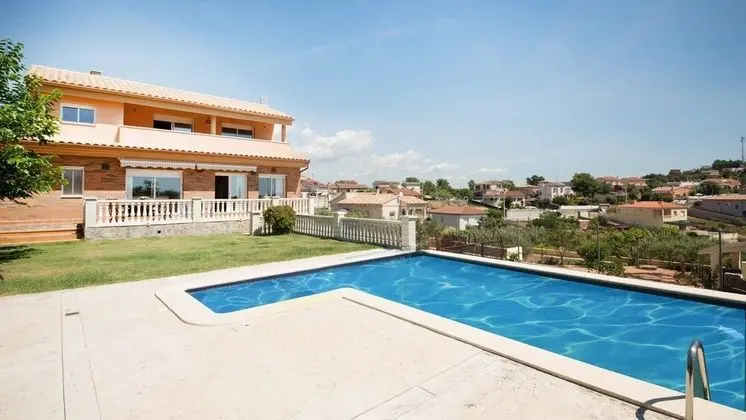 Apart Daire, 5 Yatak Odası