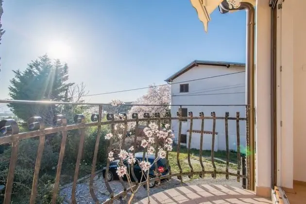 Family Ev, 1 Çift Kişilik Yatak ve Çekyat, Dağ Yamacı (House In The Vineyards Whirlpool)