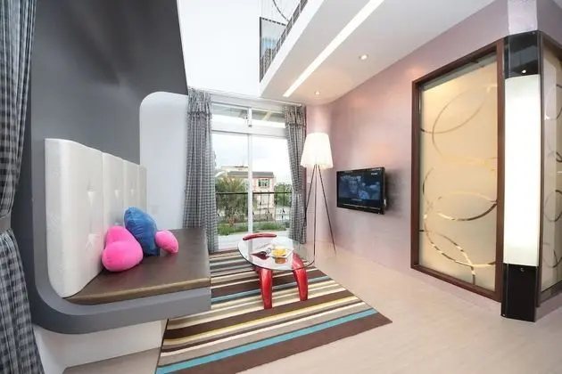 Design Çatı Katı (Loft), 1 Çift Kişilik Yatak, Sigara İçilmez, Asma Kat