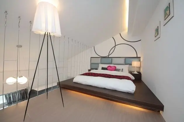 Design Çatı Katı (Loft), 1 Çift Kişilik Yatak, Sigara İçilmez, Asma Kat