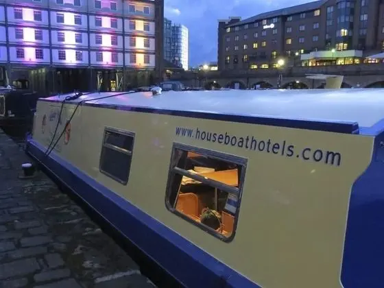 Oda, Özel Banyo (Millie Grace Houseboat)
