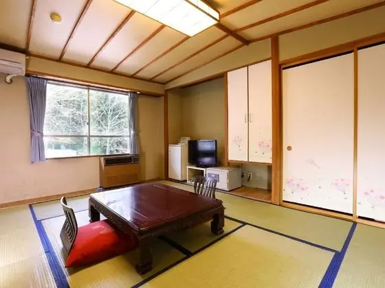 Economy Oda, Bahçe Manzaralı (Japanese-Style, with Private Toilet)