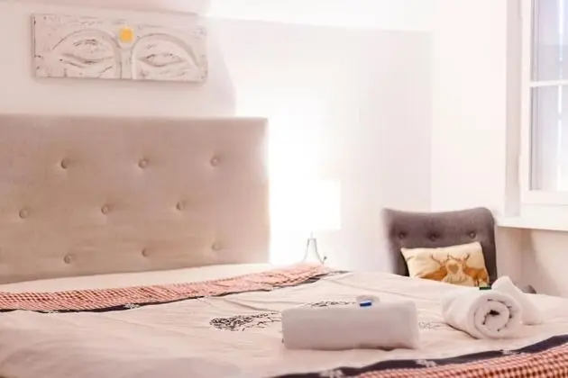 Standard Tek Büyük Yataklı Oda
