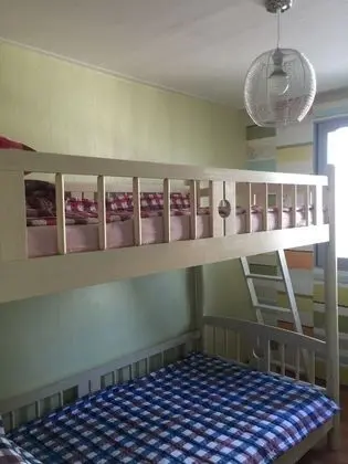 Üç Kişilik Oda