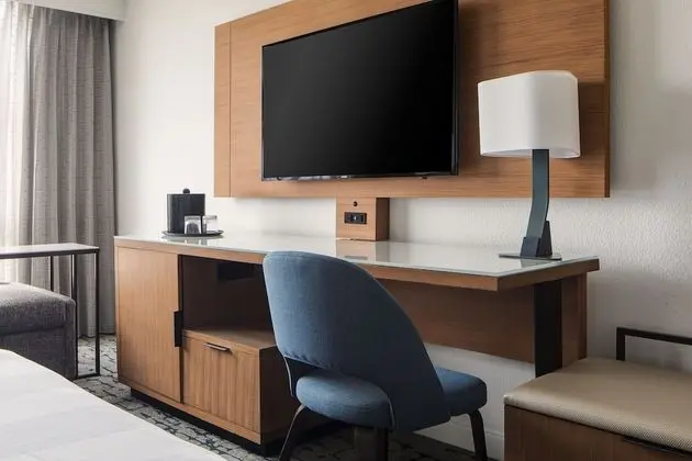 Concierge Room, Club Oda, 1 En Büyük (King) Boy Yatak ve Çekyat