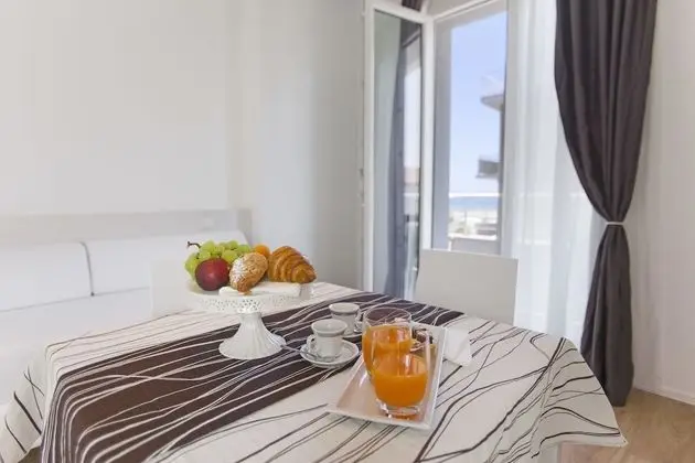 Süit, Balkon, Deniz Manzaralı (Queen)