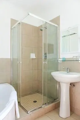 Double & 2 Single Beds Interleading Room