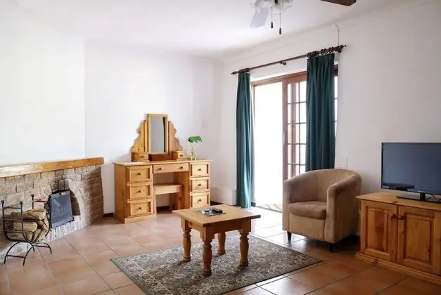 Double Open Plan Room