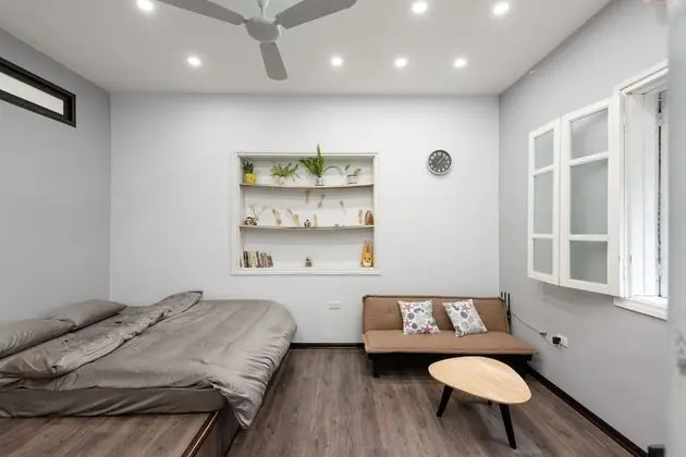 Hover House - Chicken Room