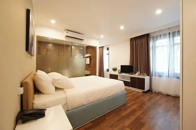 Luxury Oda