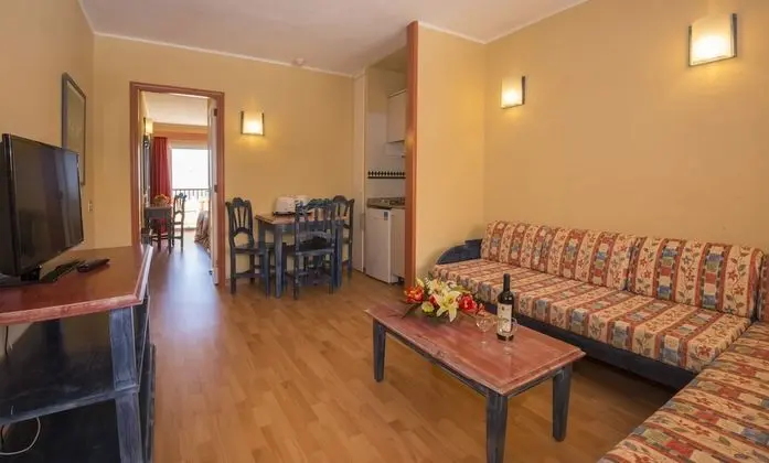 Superior Apart Daire (2 adults and 2 children)